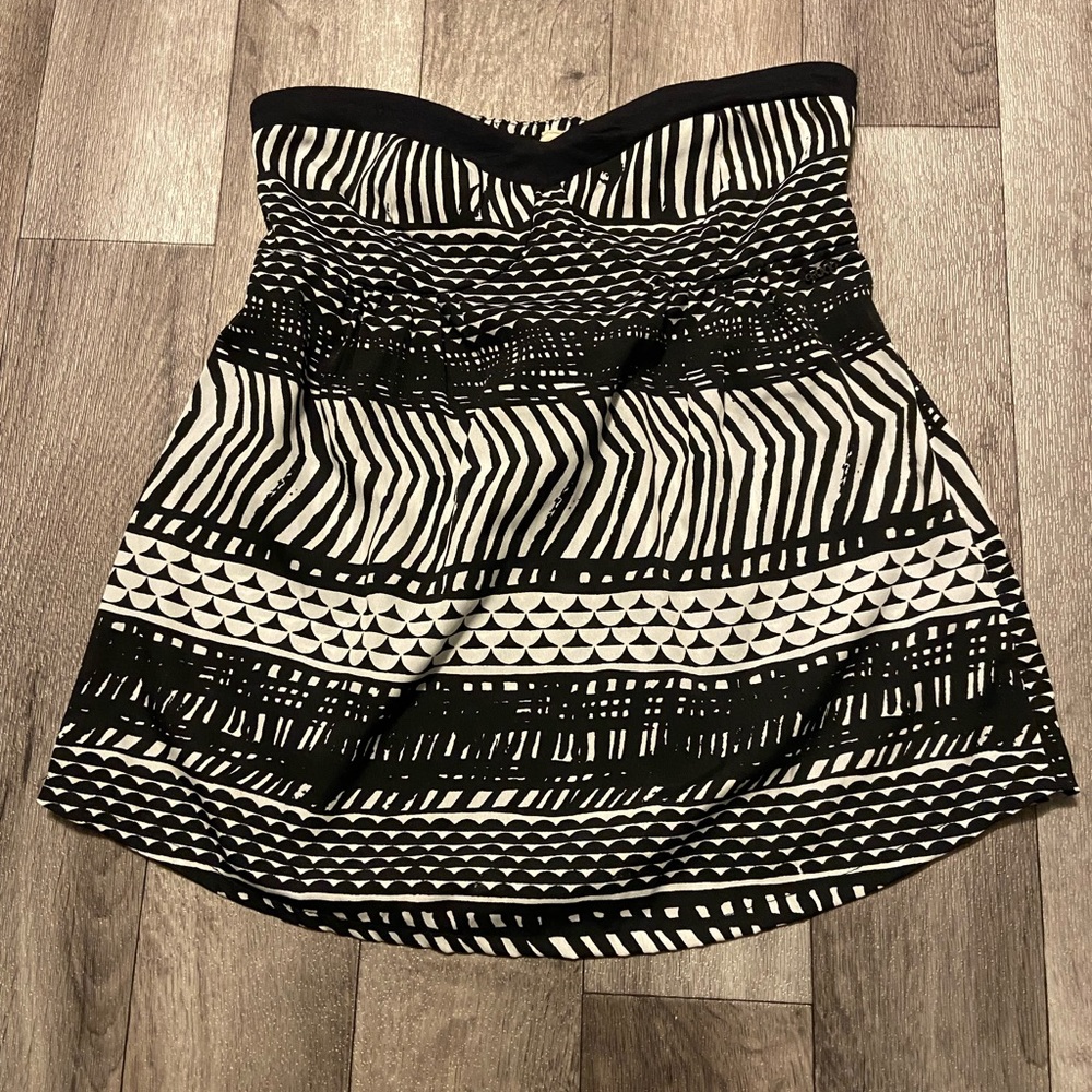 Strapless tank